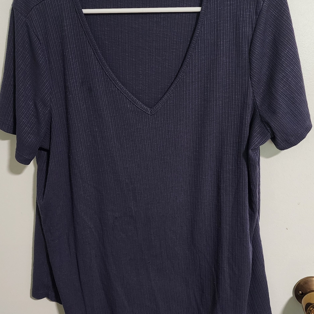Old Navy Navy Blue Ribbed V-Neck Tee